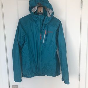 Patagonia zipper fleece and waterproof shell combo, M